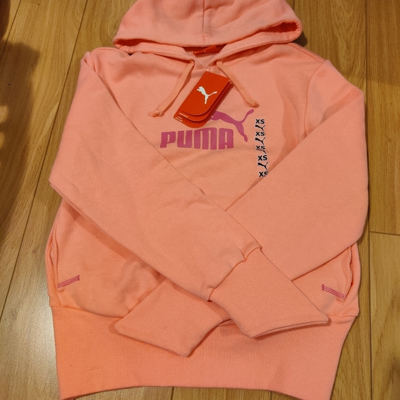 🆕 Puma Hoodie - Picture 1 of 3